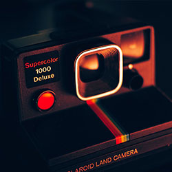 门兴连着两次暂停太奇怪，大小球还在跳，现场都安静了